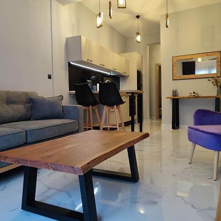 Mary'S Apartment Alexandroupoli Exterior photo